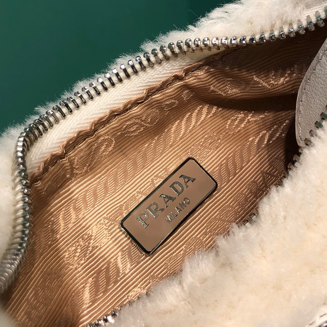 PD RE-EDITION 2000 WOOL BAG