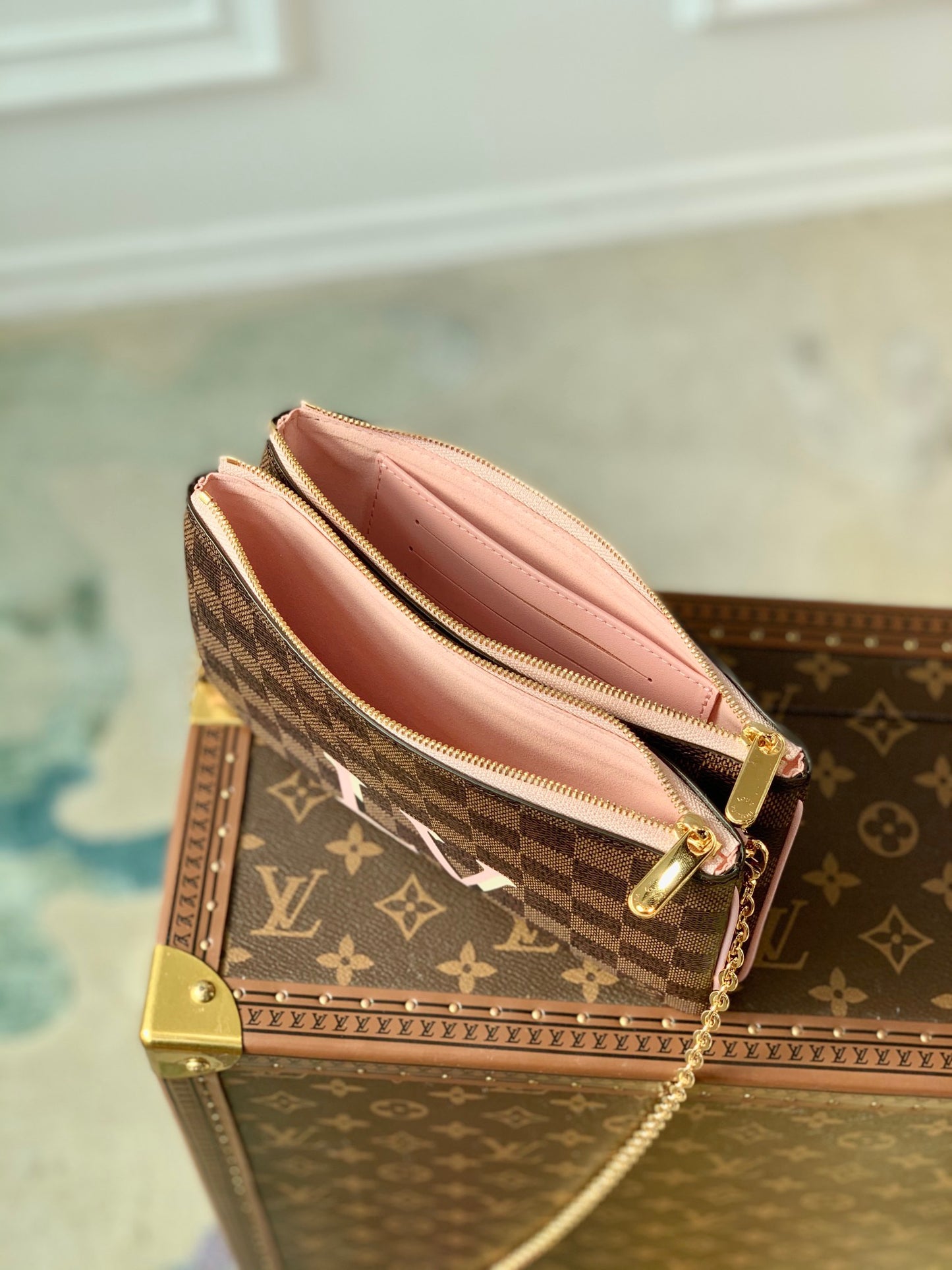 LOU DOUBLE ZIP POCHETTE