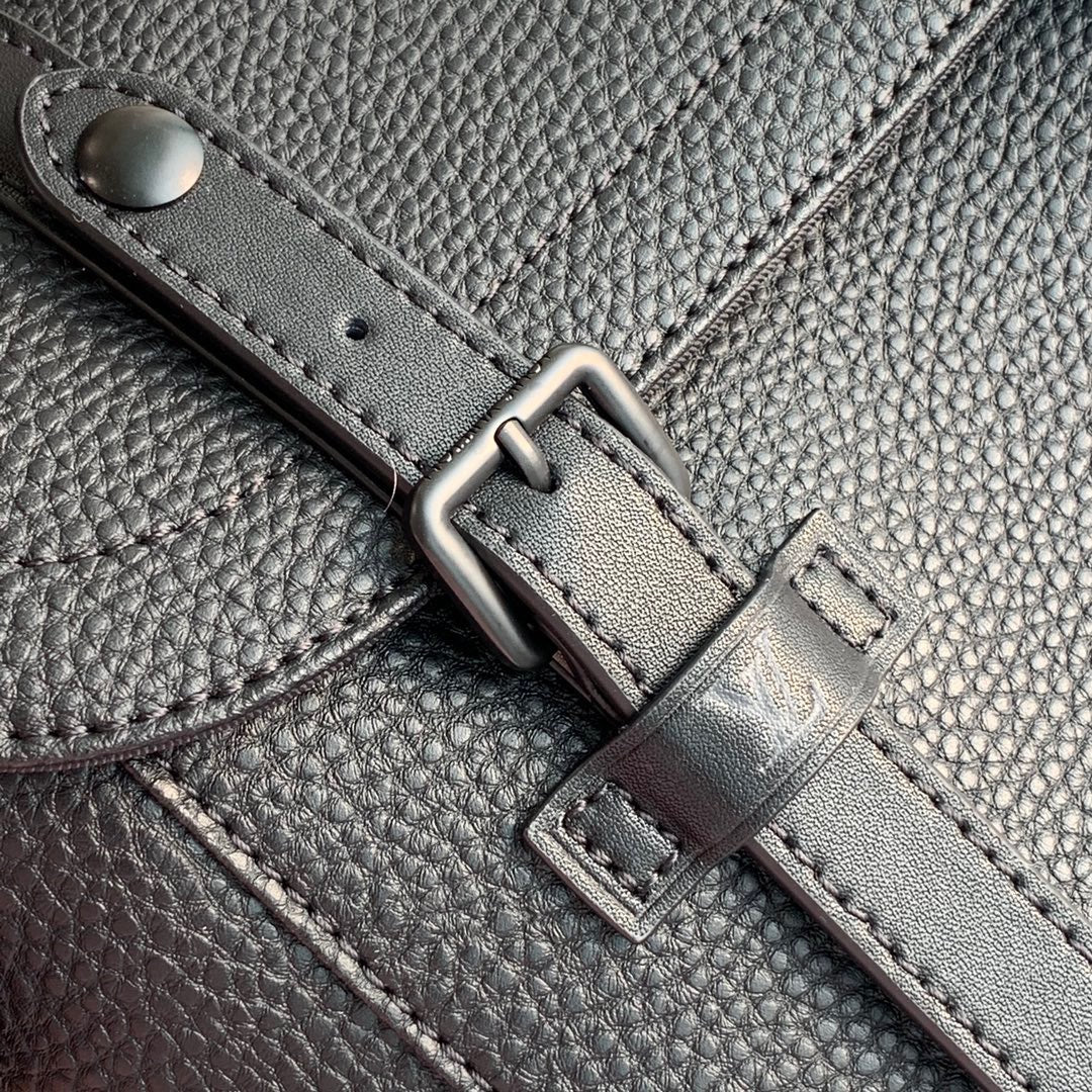 LOU CHRISTOPHER MESSENGER BAG