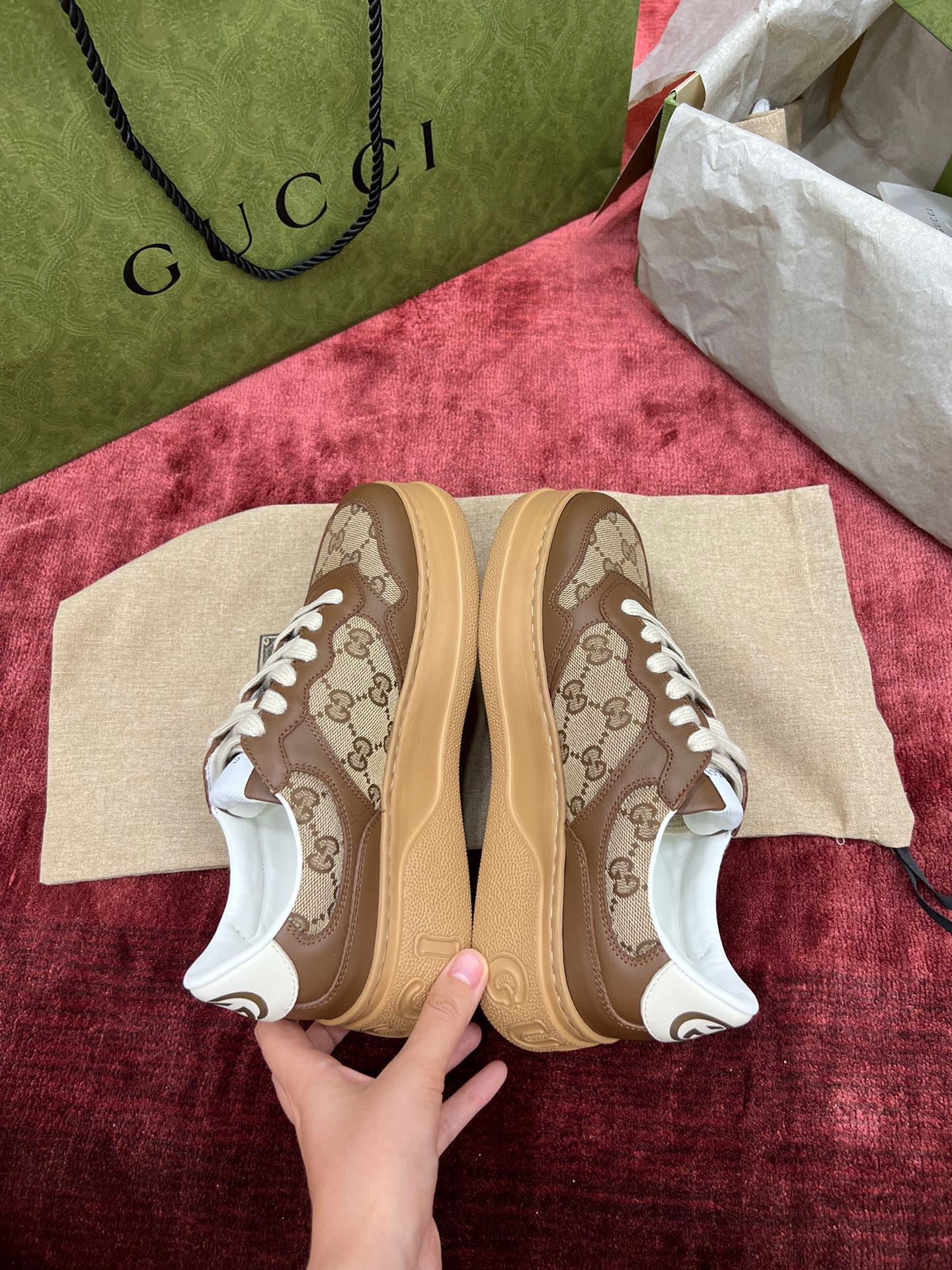 GG EMBOSSED SNEAKER