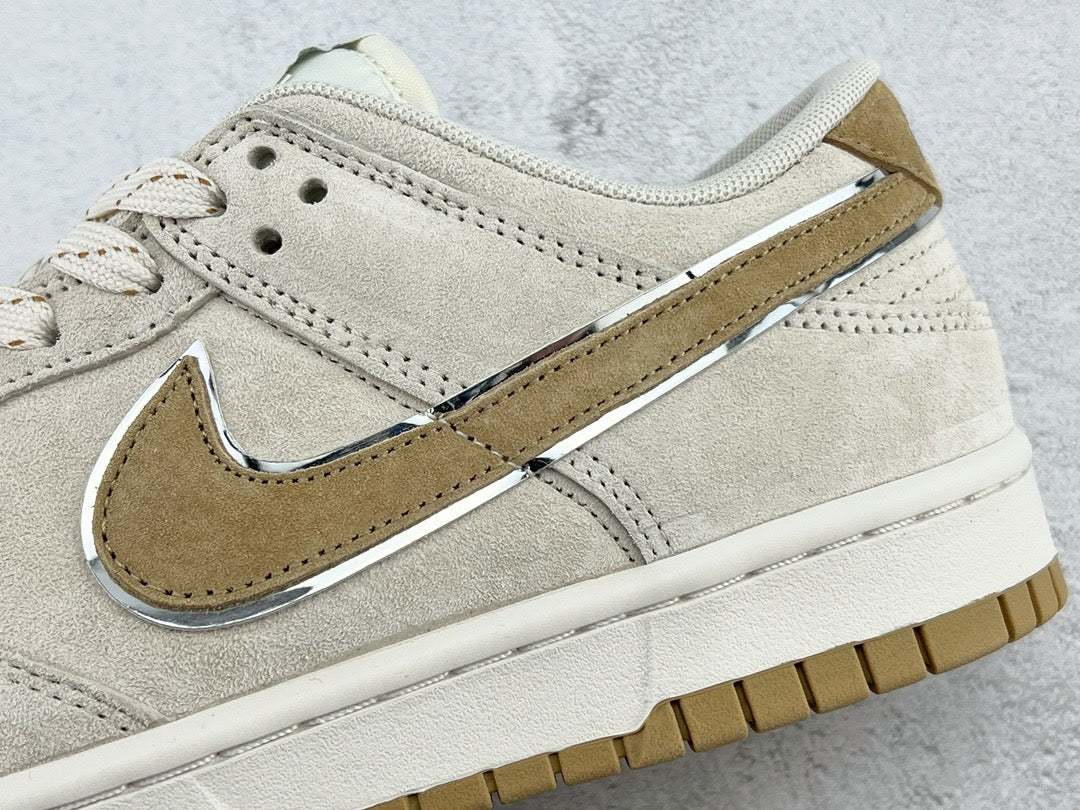 DUNK LOW x OTOMO KATUSHIRO