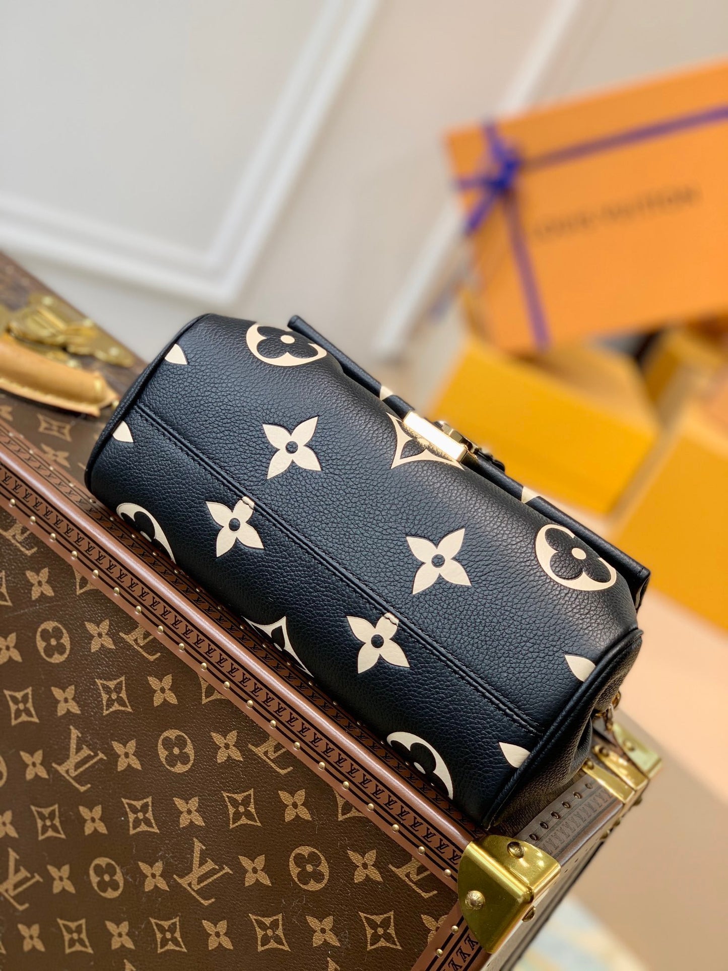 LOU FAVOURITE BAG