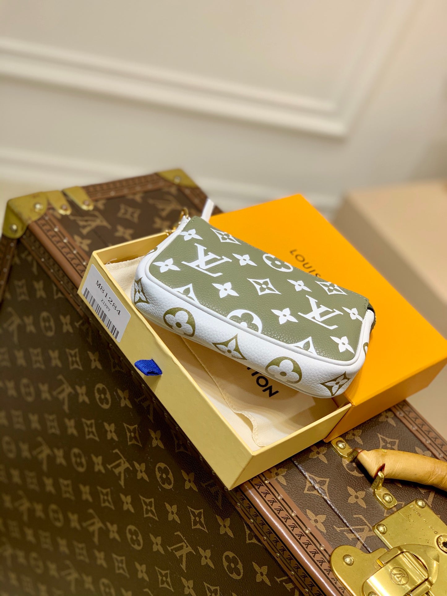 LOU MINI POCHETTE ACCESSOIRES