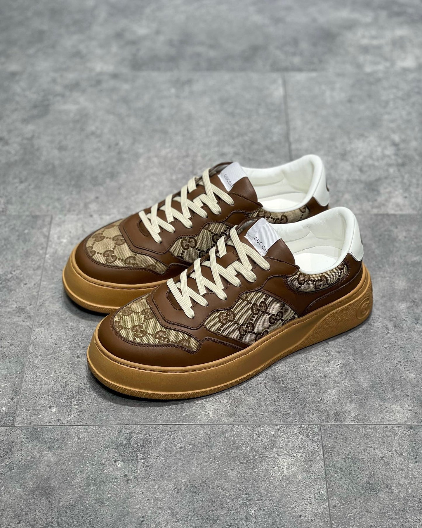GG SNEAKER