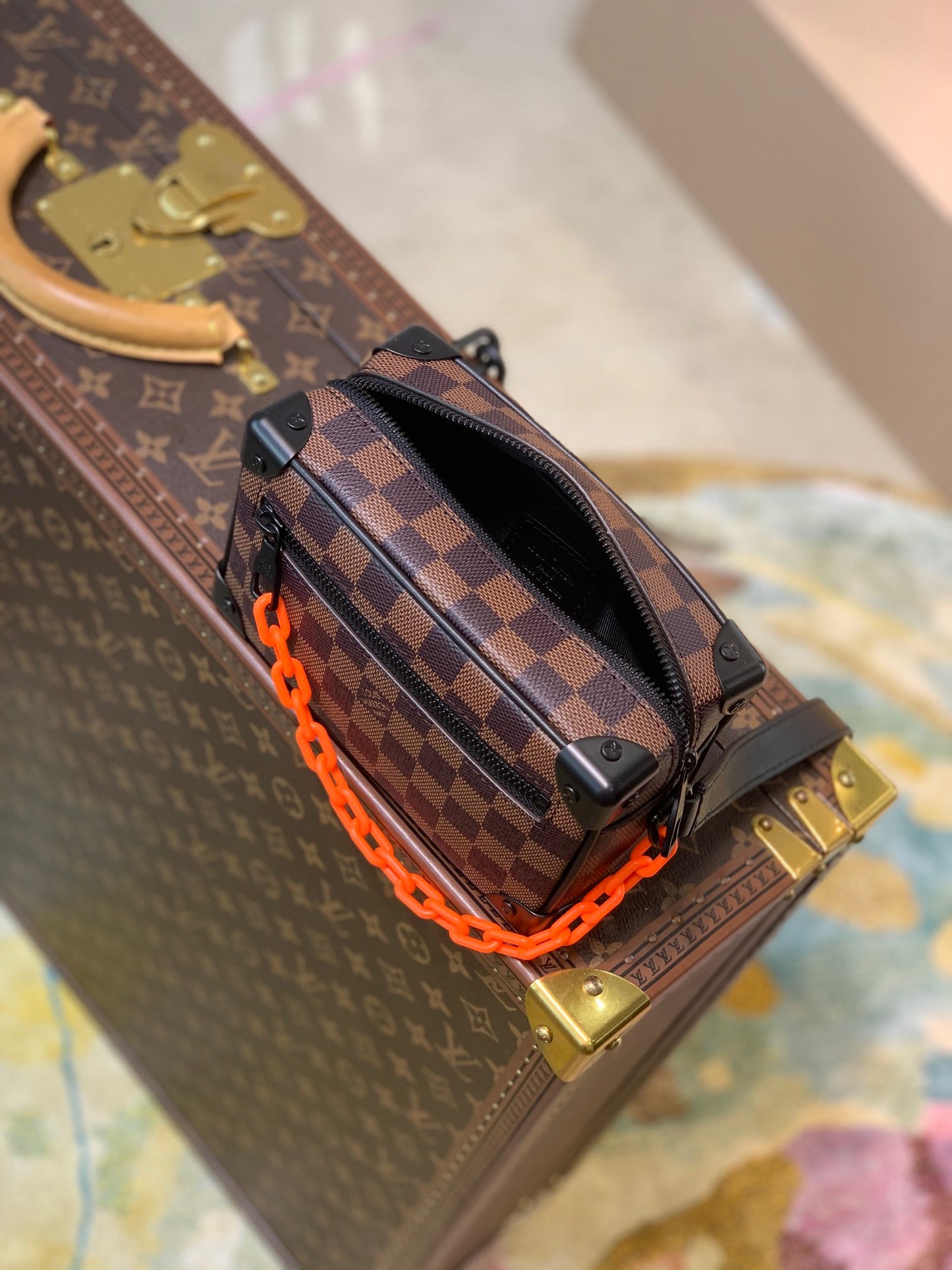 LOU SOFT TRUNK BAG
