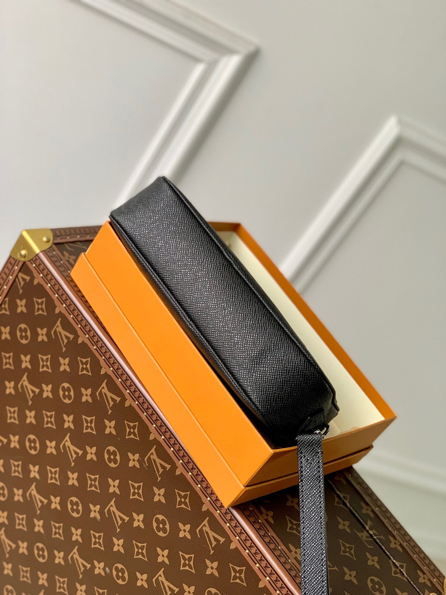 LOU POCHETTE KASAI