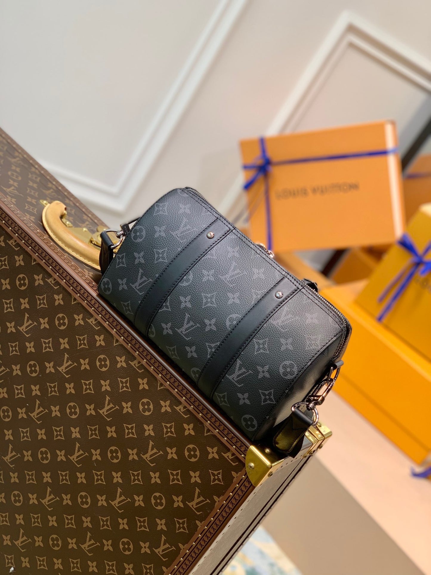 LOU CITY KEEPALL BAG