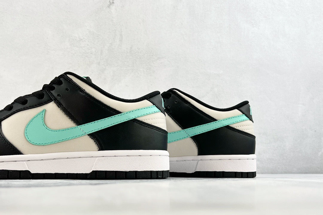 DUNK LOW TROPICAL TWIST
