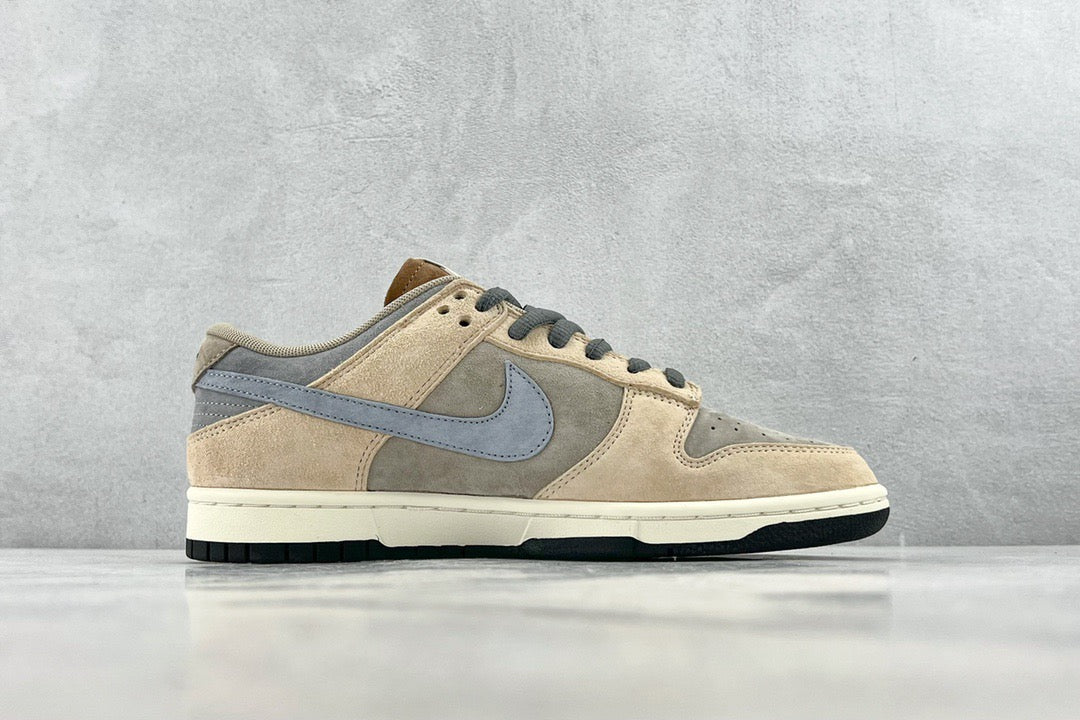 DUNK LOW x OTOMO KATUSHIRO