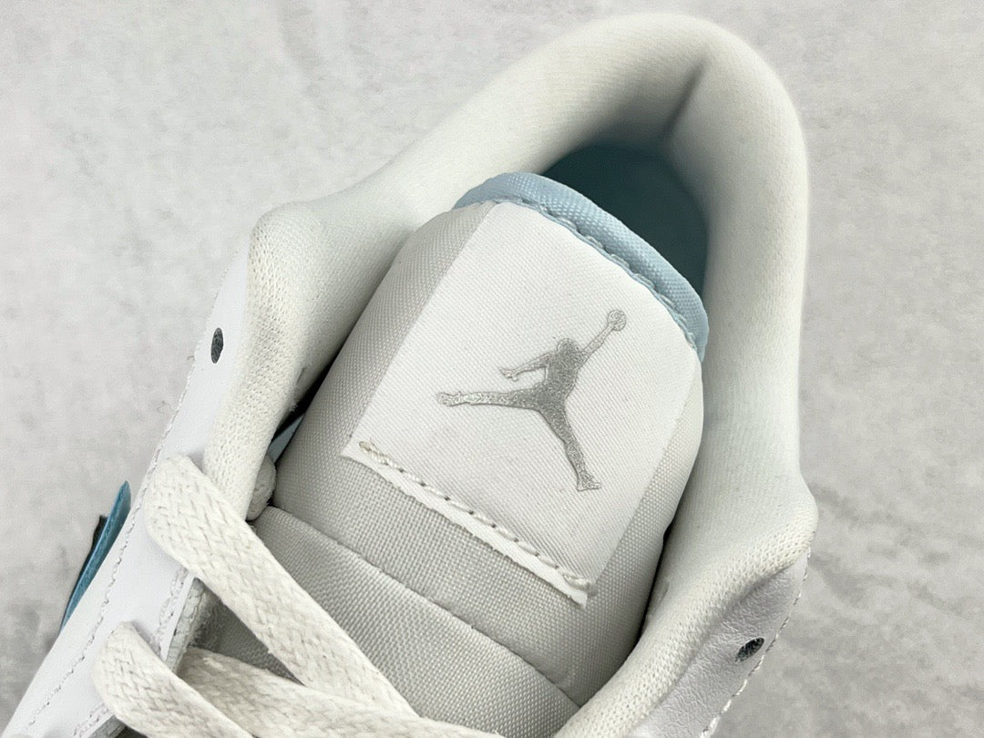 JORDAN 1 LOW DARE TO FLY