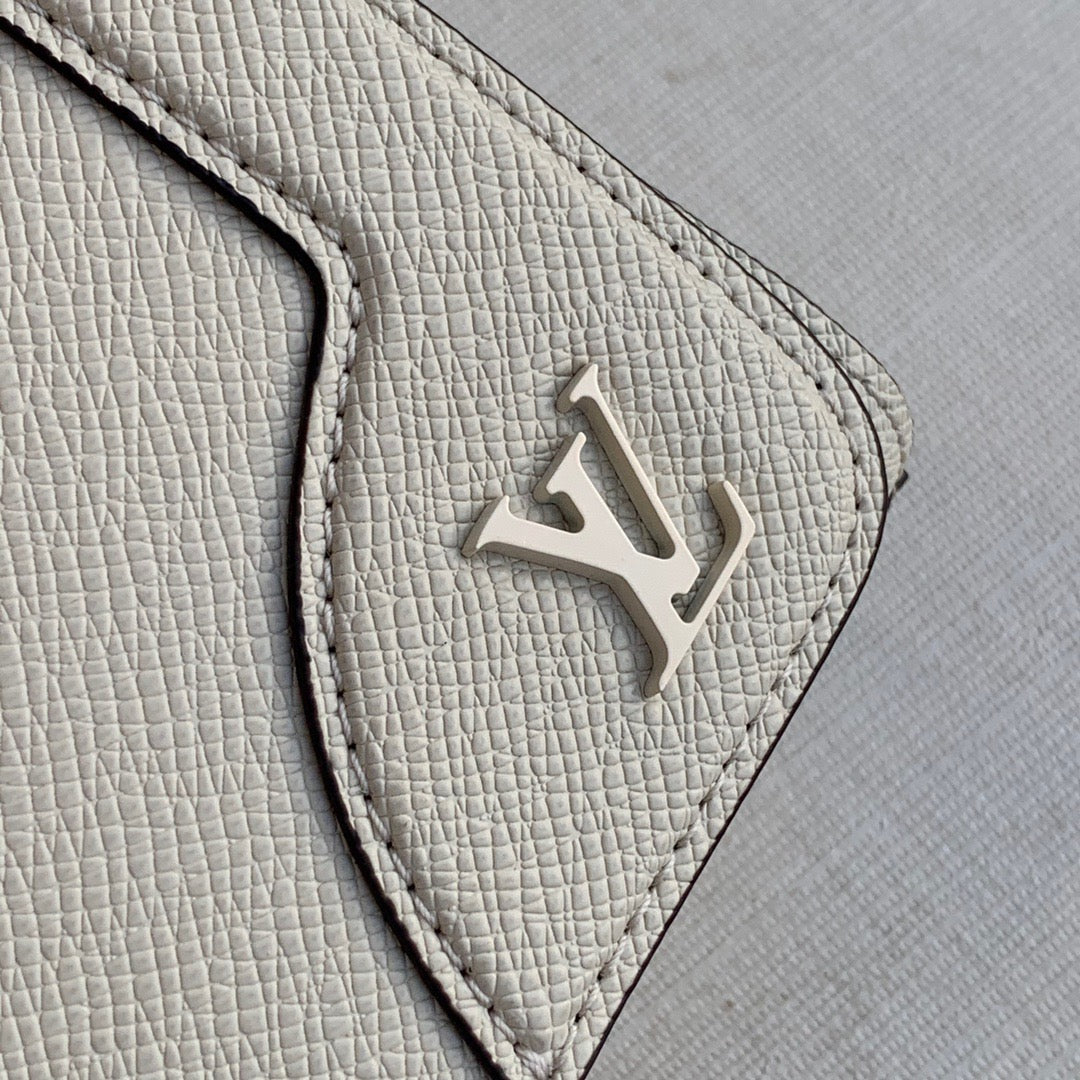 LOU NEW FLAP MESSENGER BAG