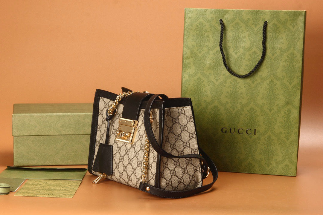 GG PADLOCK SMALL SHOULDER BAG