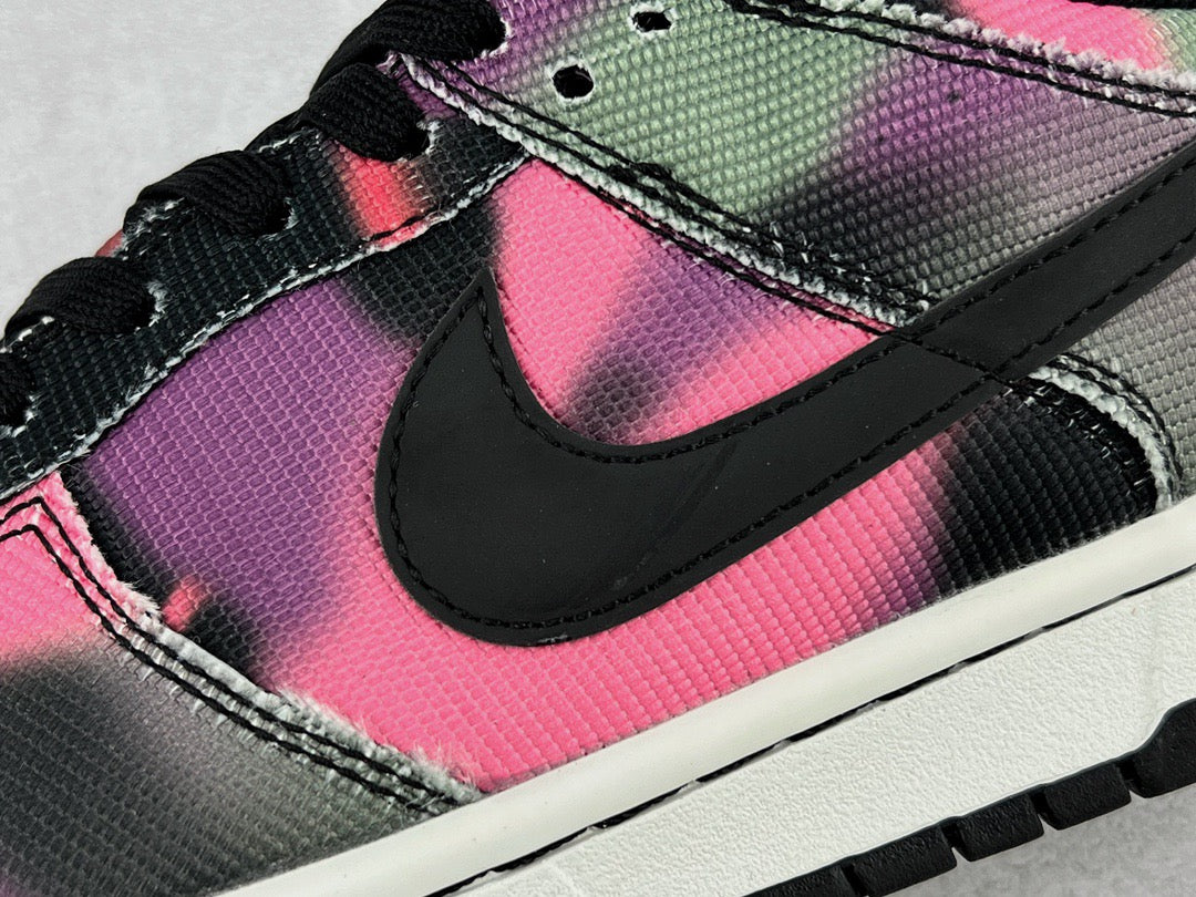 DUNK LOW GRAFFITI