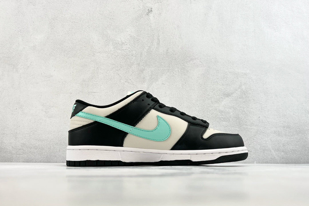 DUNK LOW TROPICAL TWIST