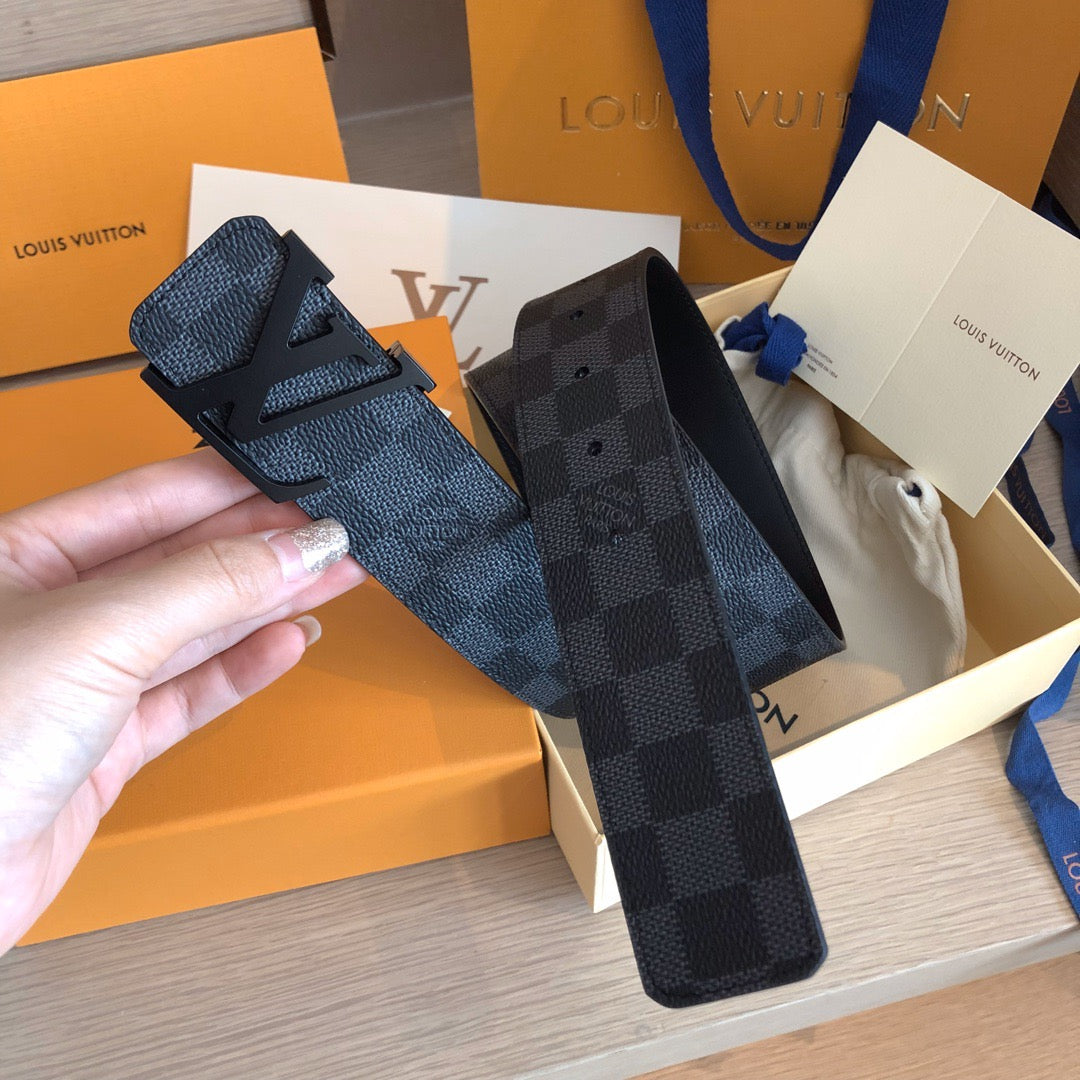 LOU INITIALS 40MM MATTE BLACK BELT