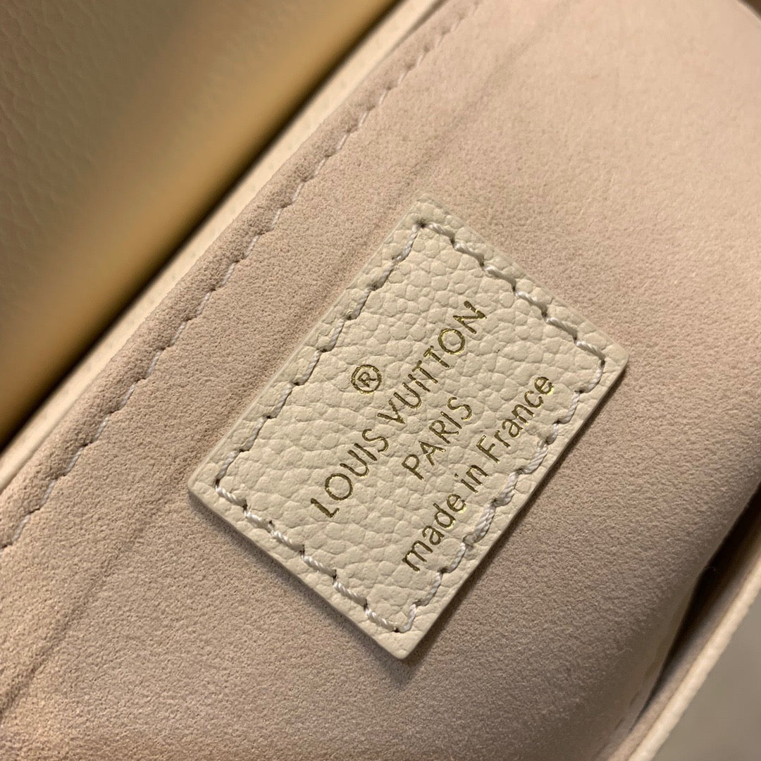 LOU FAVOURITE BAG