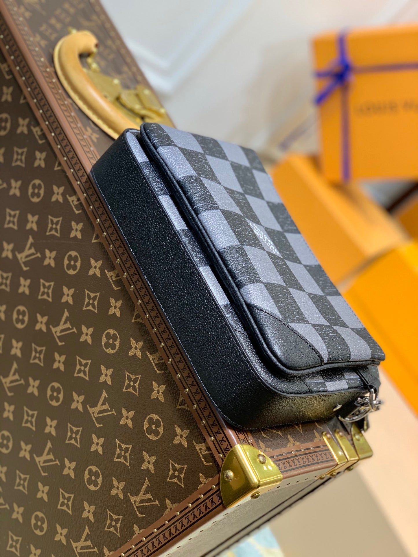 LOU TRIO MESSENGER BAG