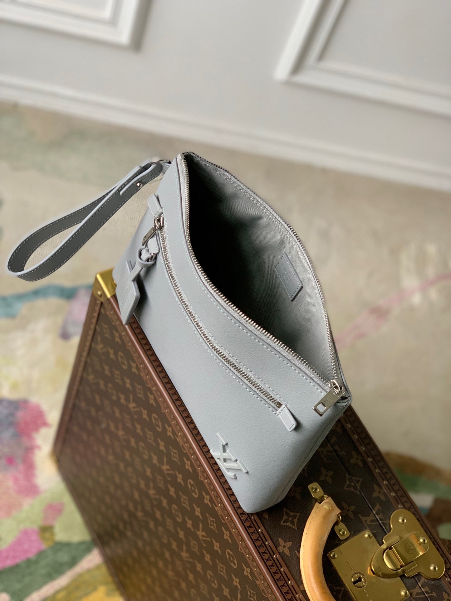 LOU AEROGRAM IPAD POUCH