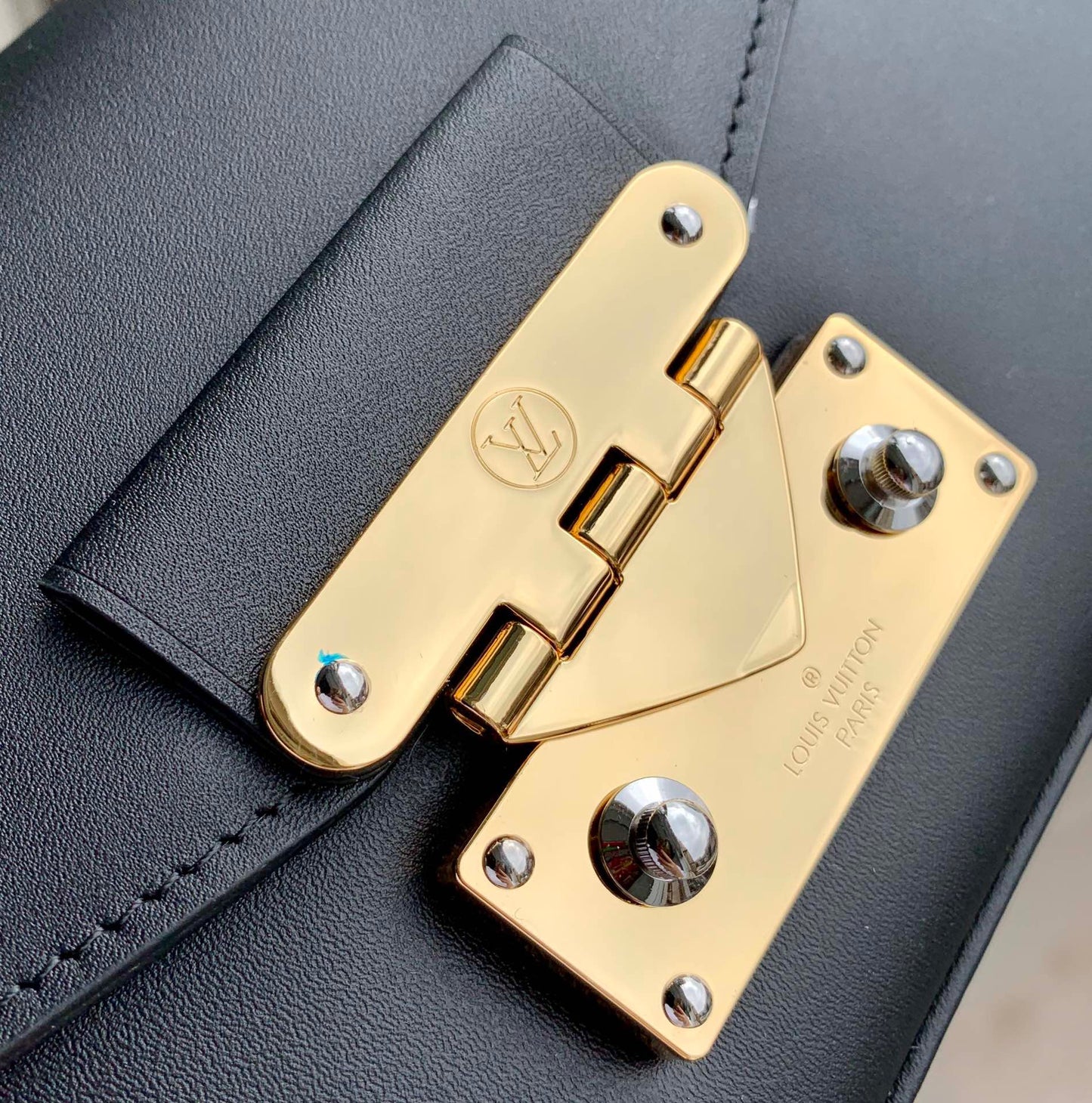 LOU SWING BAG