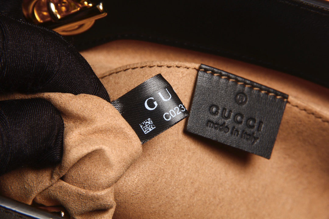 GG PADLOCK SMALL SHOULDER BAG