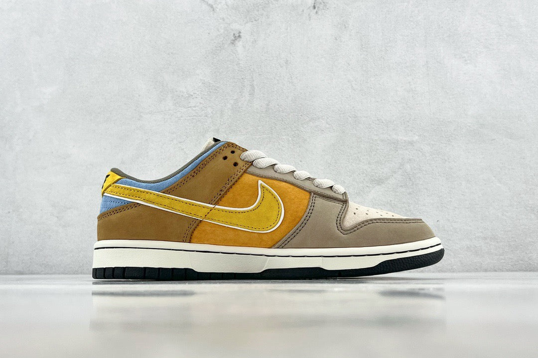 DUNK LOW x OTOMO KATUSHIRO