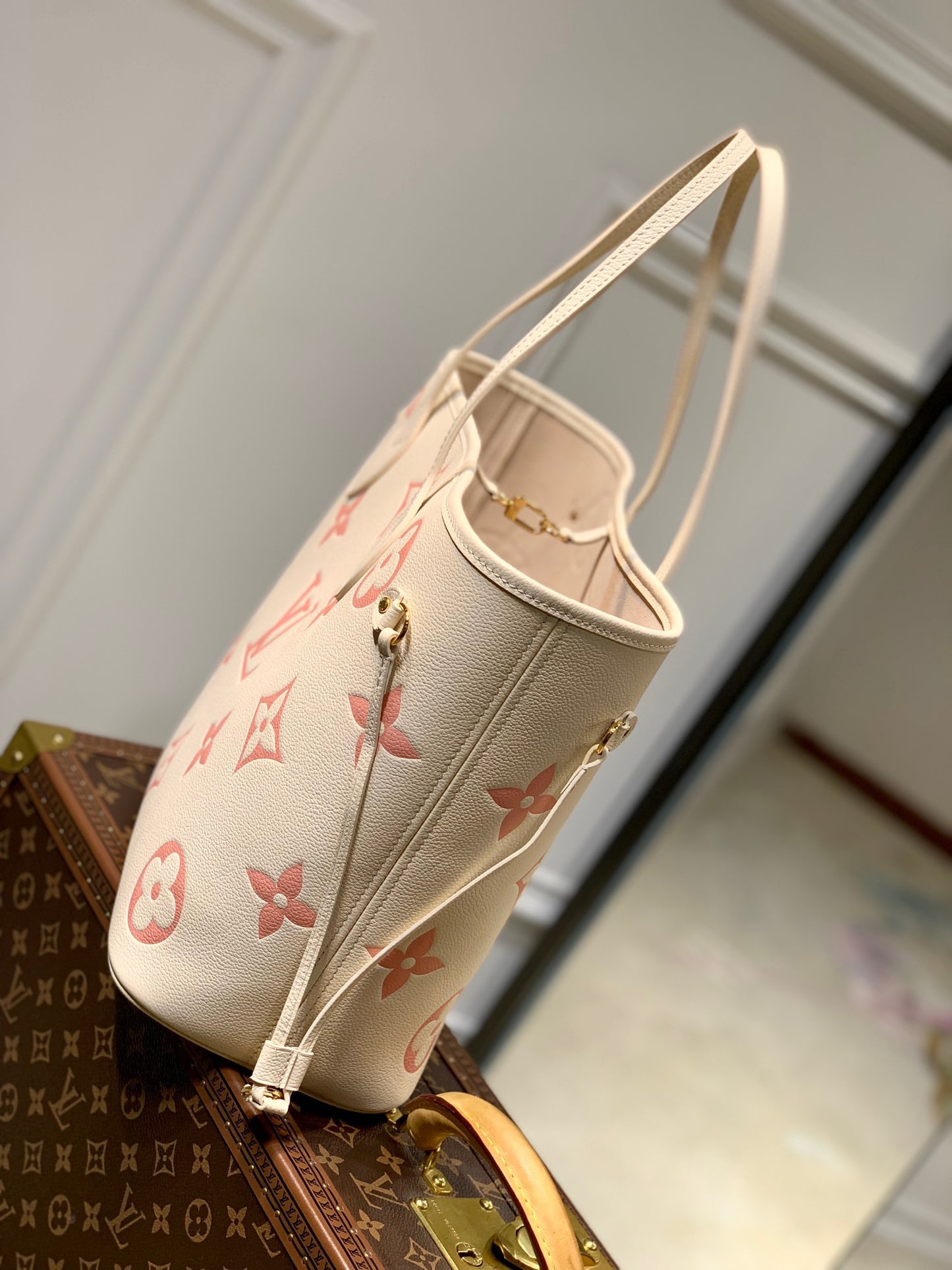 LOU NEVERFULL MM BAG