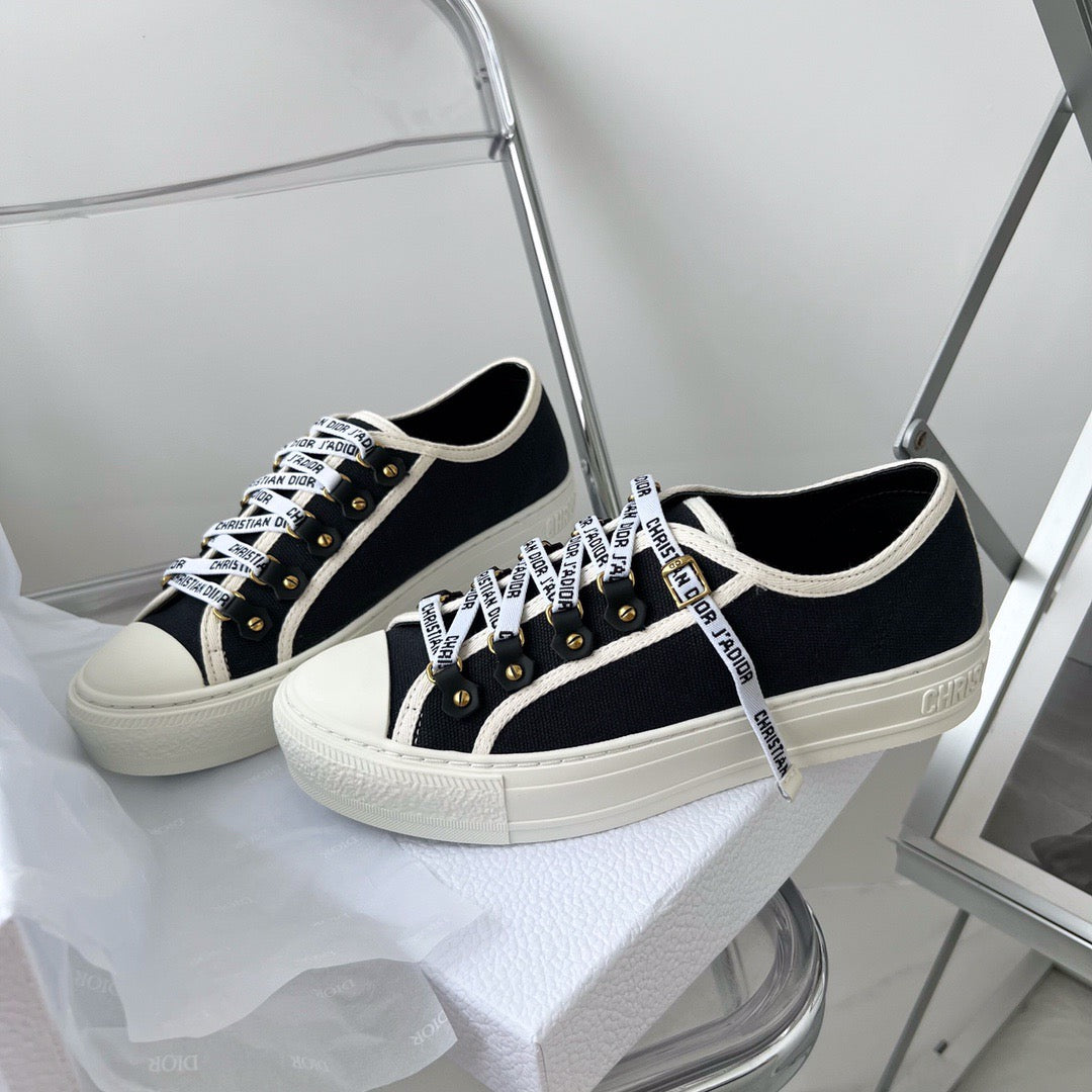 CD WALKN SNEAKER