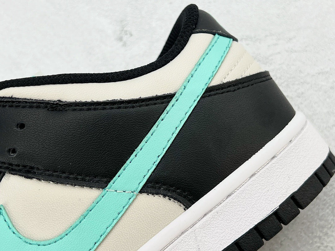DUNK LOW TROPICAL TWIST