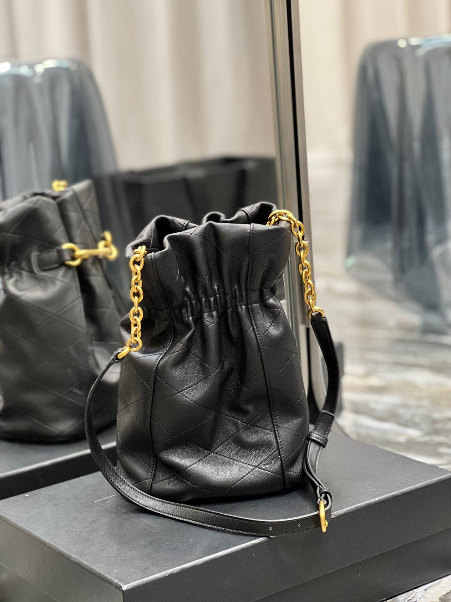 SL LE MAILLON HOOK BUCKET BAG