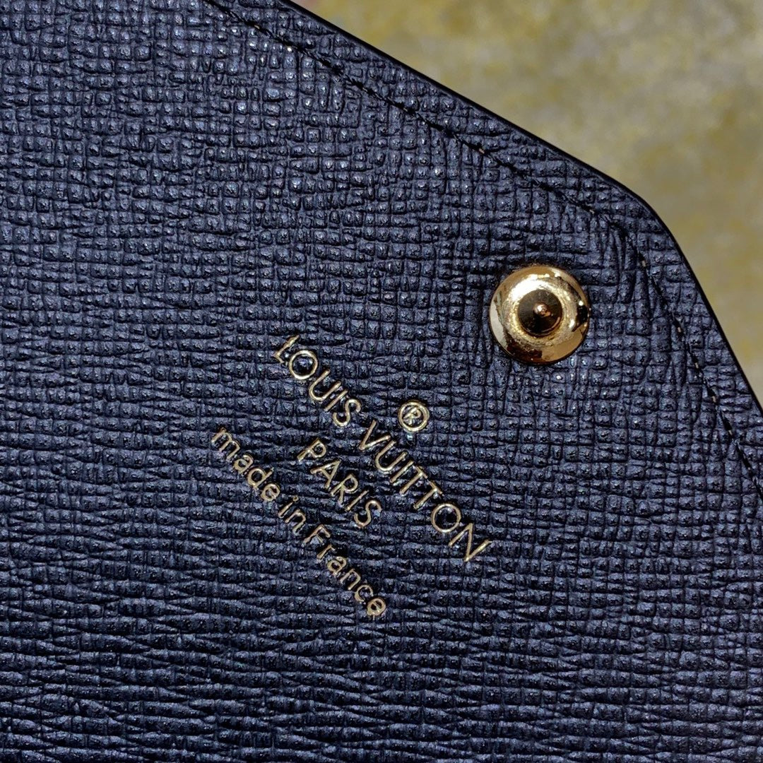 LOU SARAH WALLET