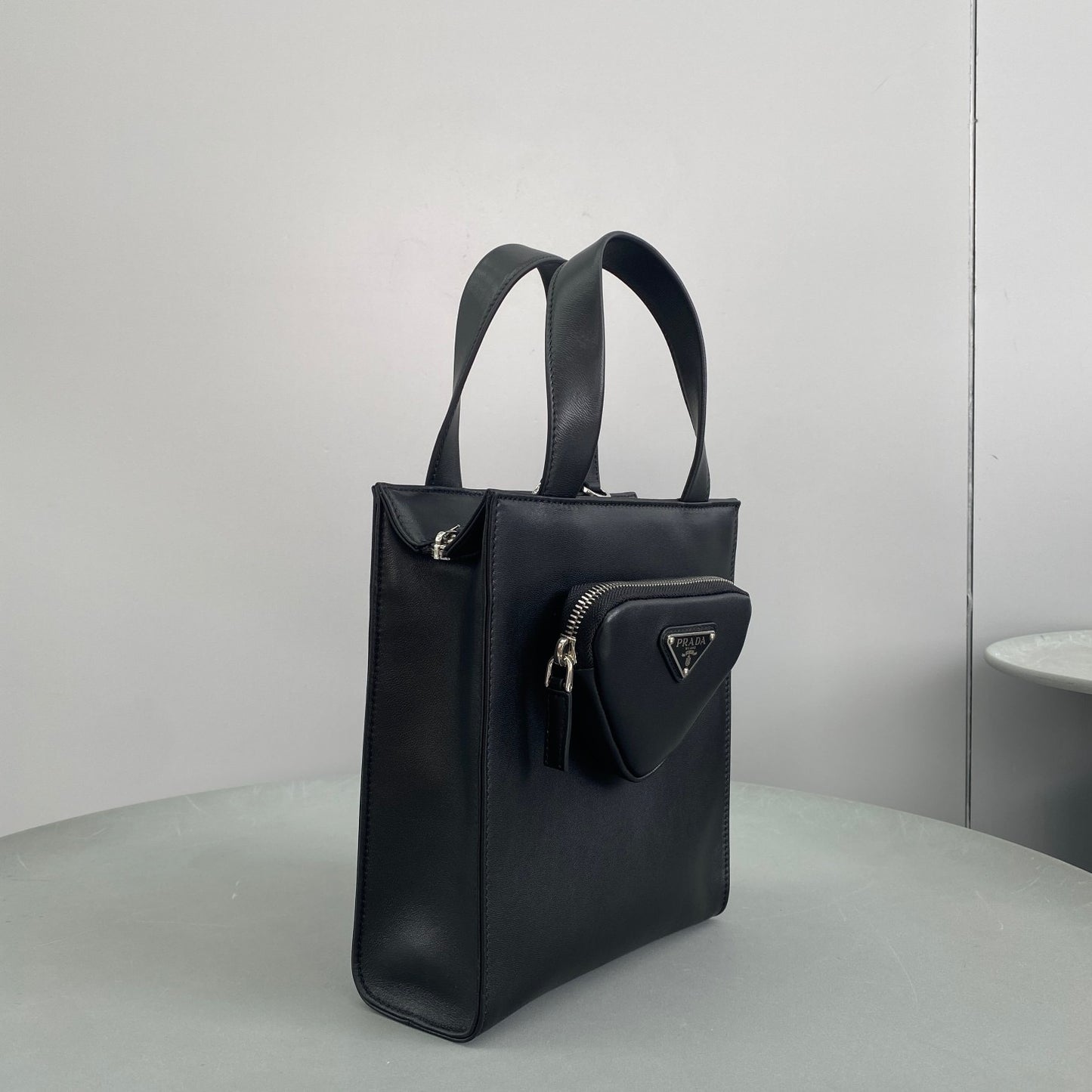 PD NAPPA LEATHER TOTE BAG