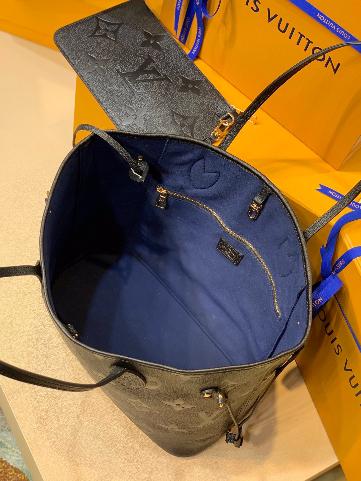 LOU NEVERFULL MM BAG