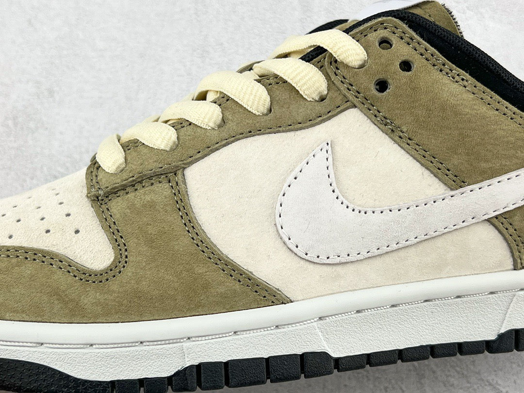 DUNK LOW x OTOMO KATUSHIRO