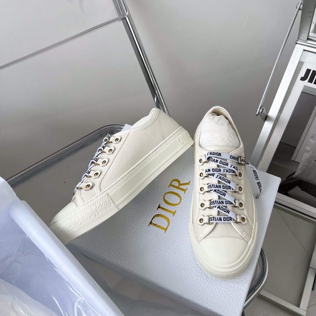 CD WALKN SNEAKER
