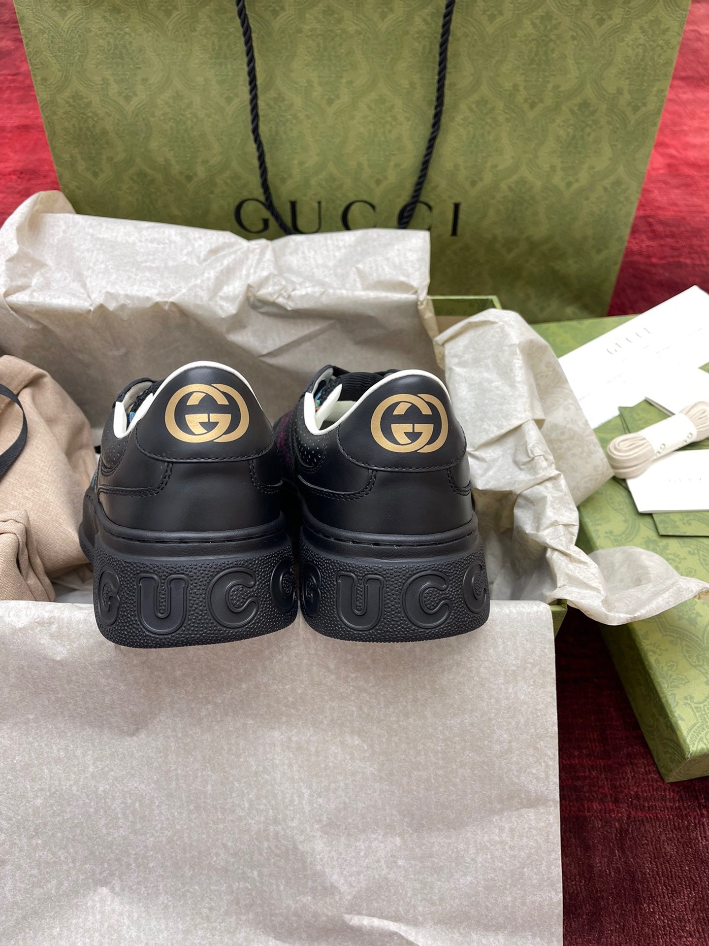 GG SUPREME TRAINERS