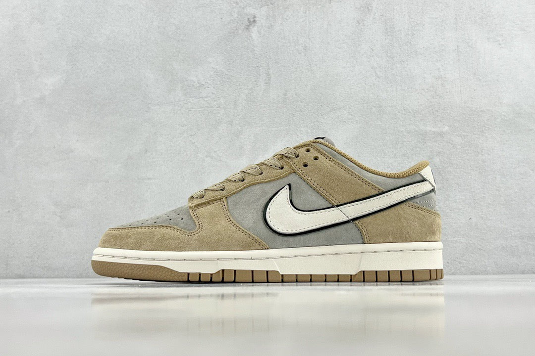 DUNK LOW x OTOMO KATUSHIRO