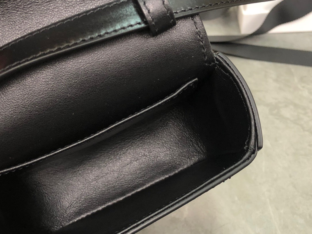 CEL MINI TRIOMPHE BAG