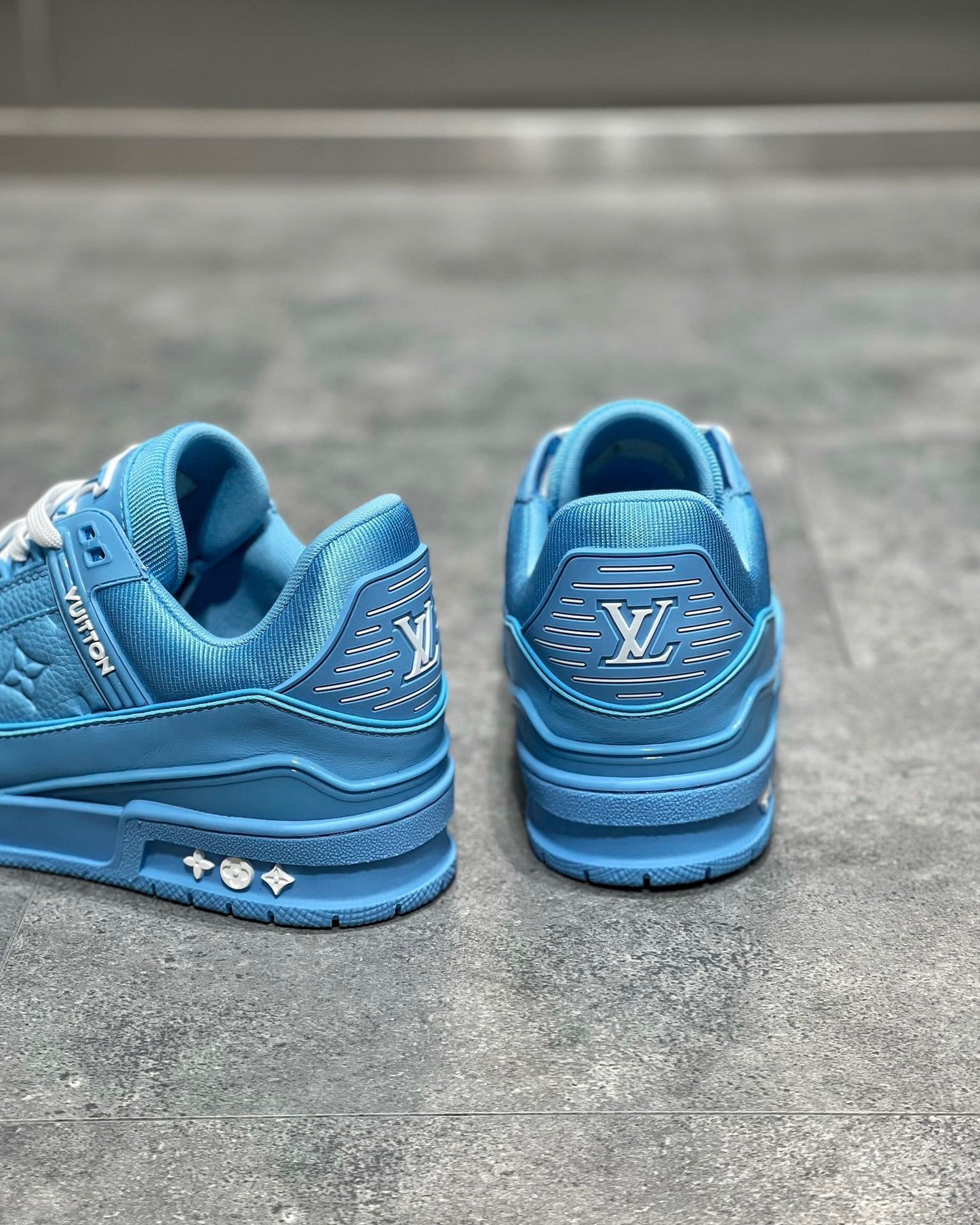 LOU TRAINERS