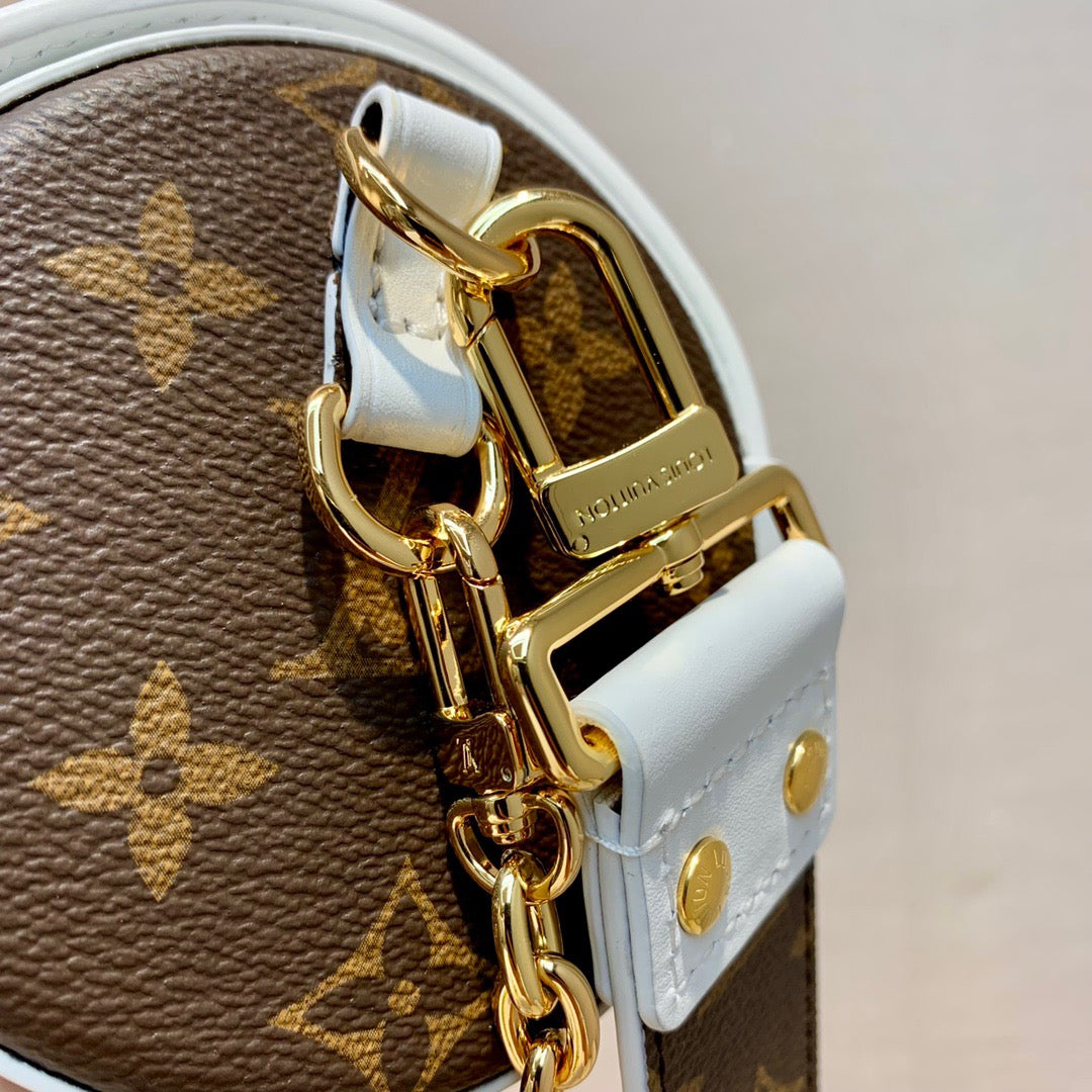LOU PAPILLON TRUNK BAG