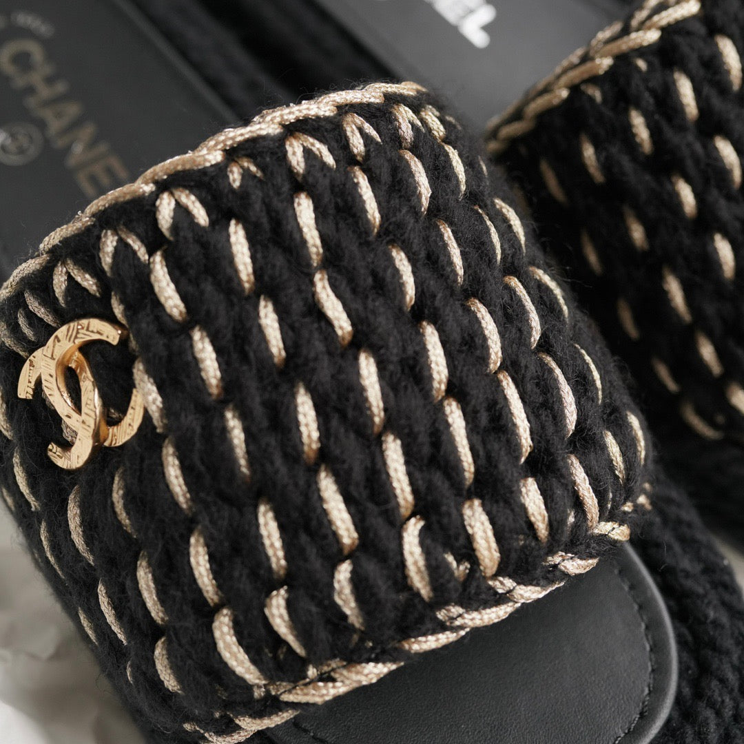 CC SANDALS