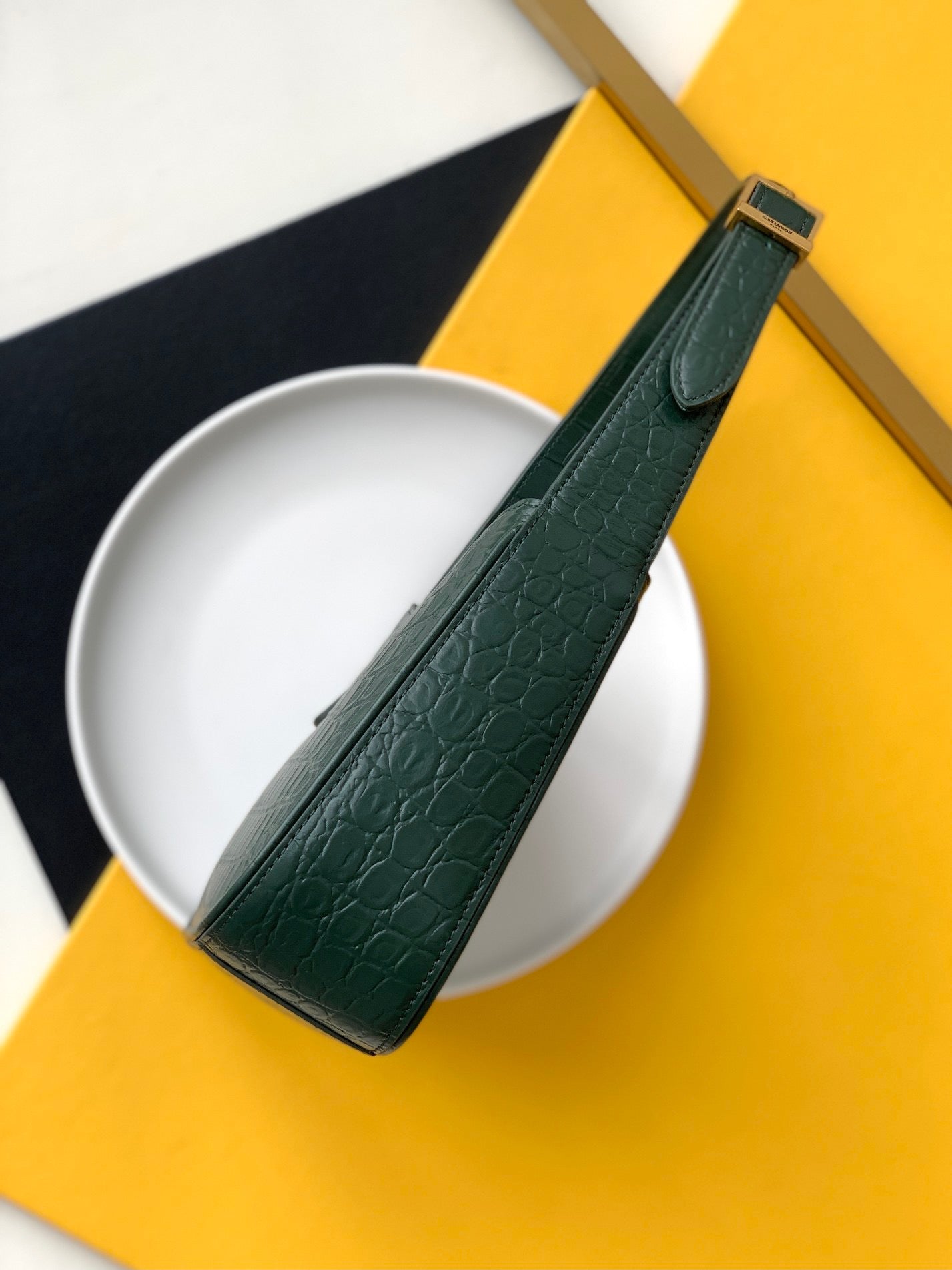 SL LE 5 A 7 HOBO BAG
