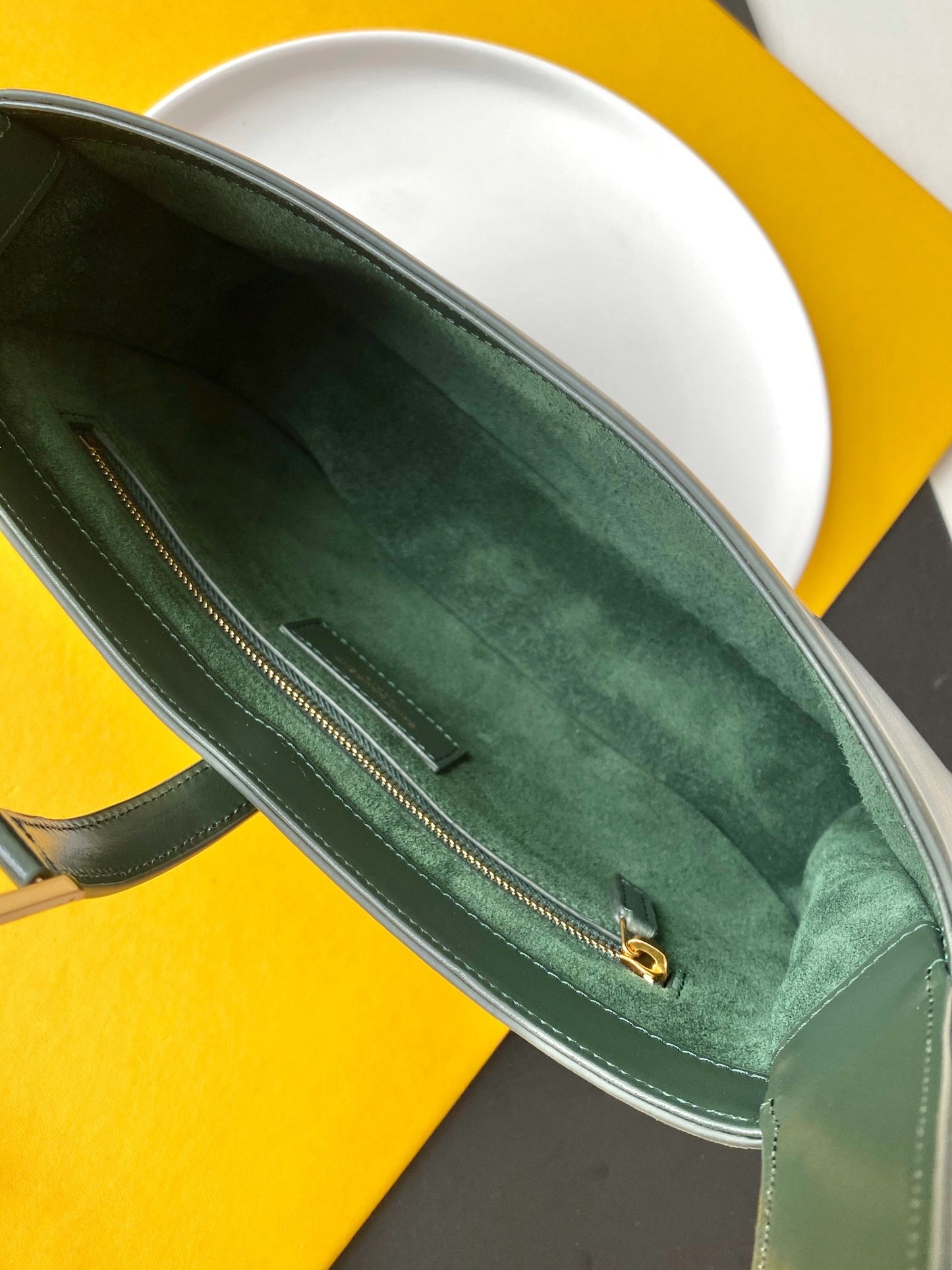 SL LE 5 A 7 HOBO BAG