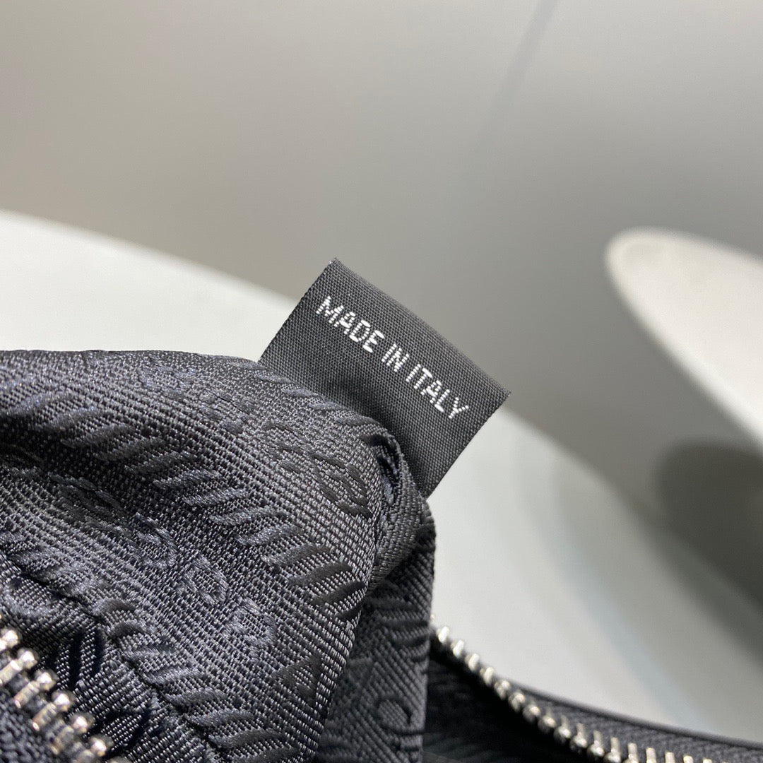PD NYLON RE-EDTION 2005 BAG