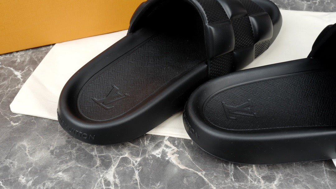 LOU WATERFRONT MULES