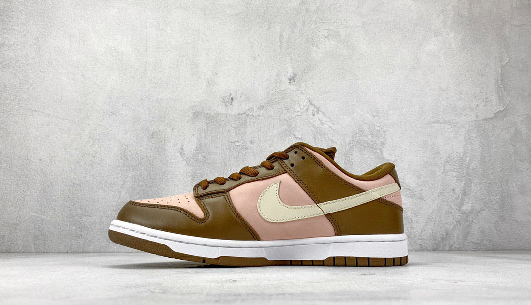DUNK LOW STUSSY CHERRY