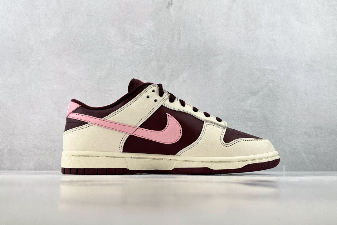 DUNK LOW VALENTINES