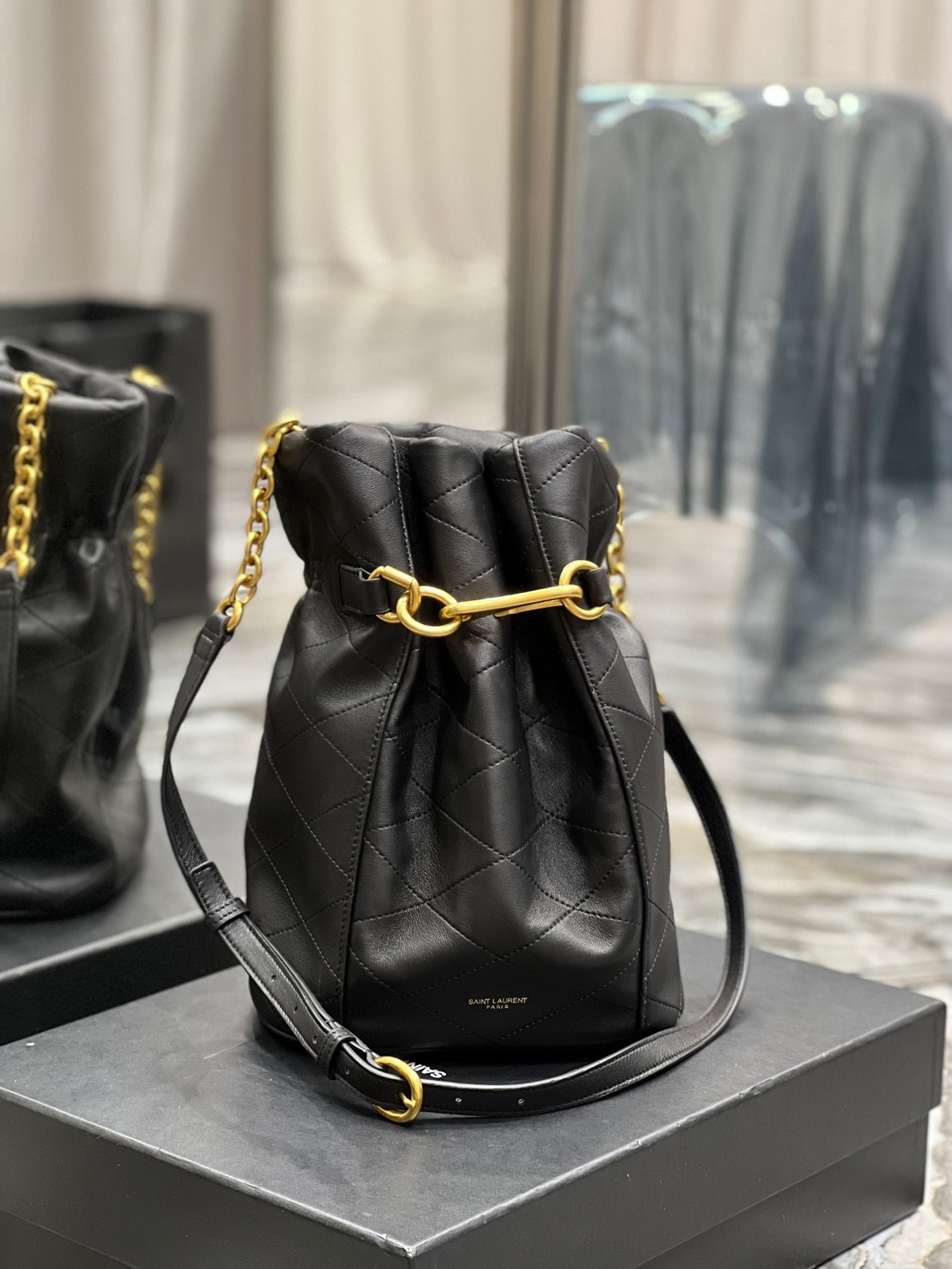 SL LE MAILLON HOOK BUCKET BAG