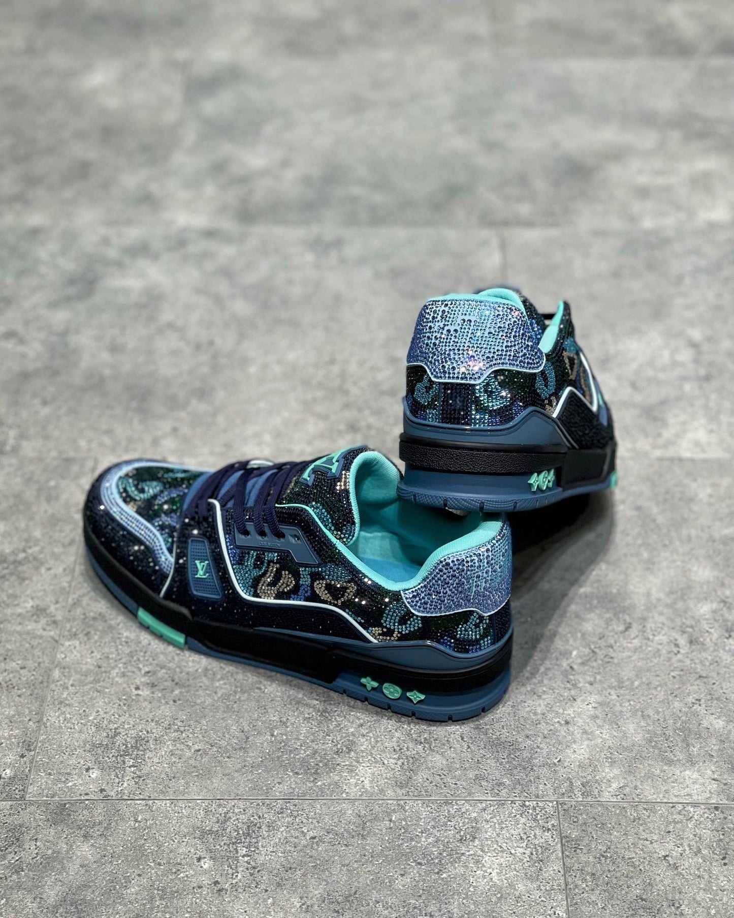 LOU TRAINERS