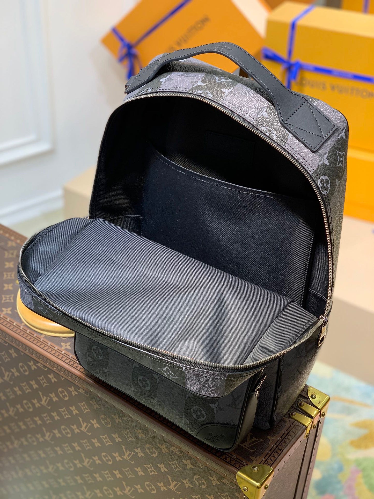 LOU UTILITARY BACKPACK