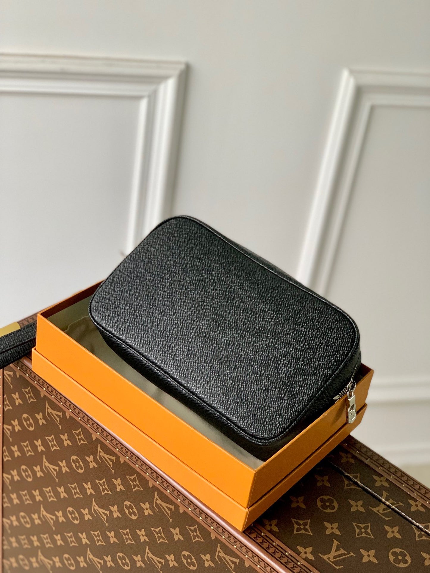 LOU POCHETTE KASAI